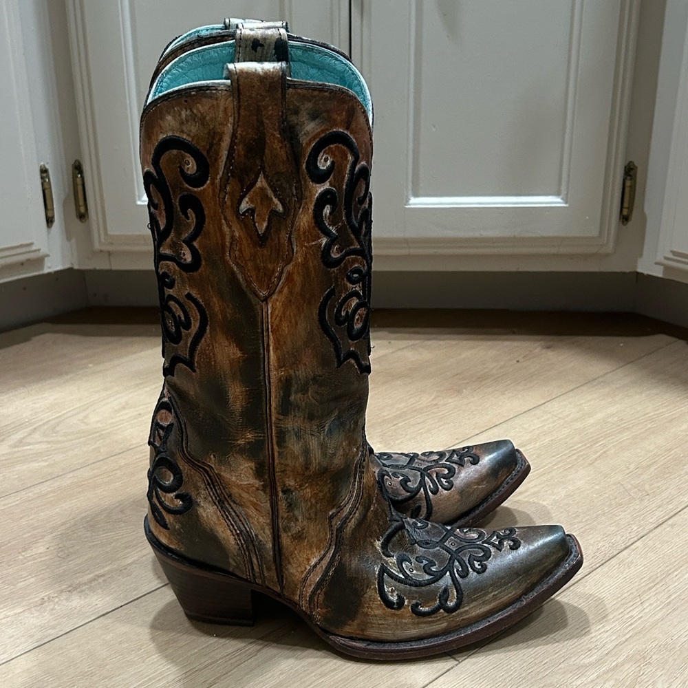 CORRAL WOMEN'S CORD STITCH COWGIRL BOOTS - SNIP TOE Size 8 - Picture 4 of 16